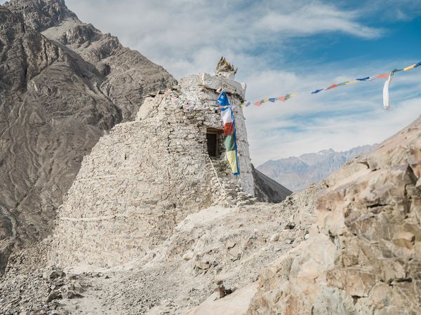 An ancient Buddhist fort in Hunder, Ladakh thumbnail