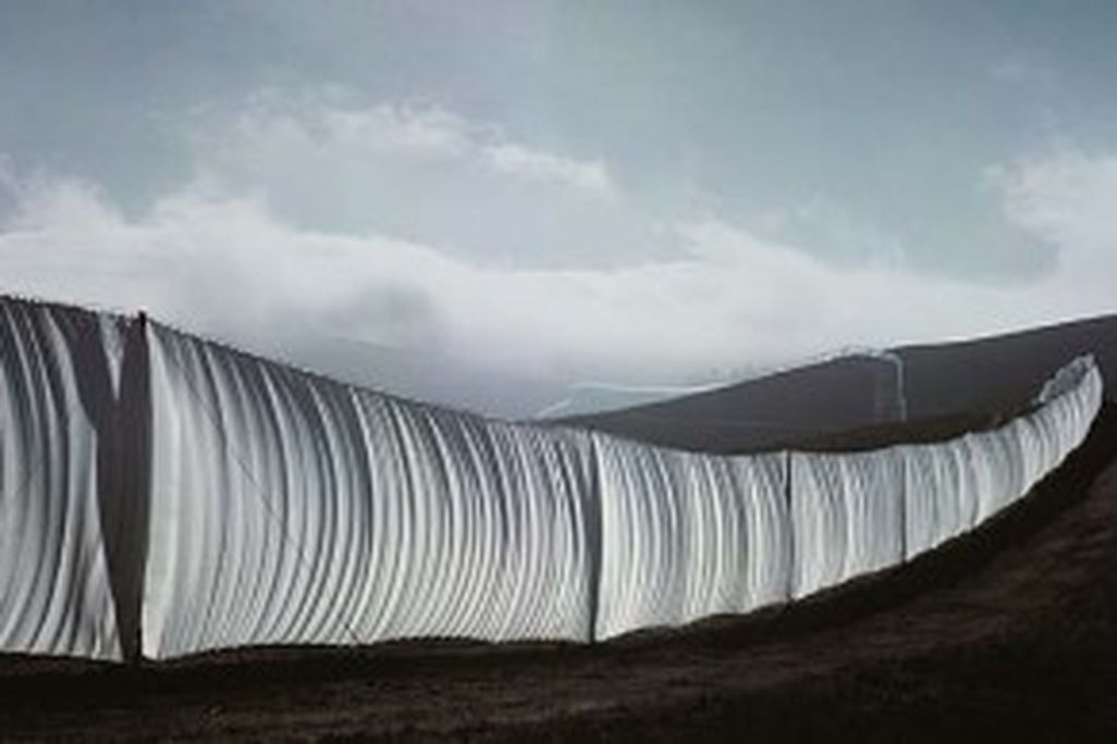 runningfence_AAM_apr02-300x194.jpg