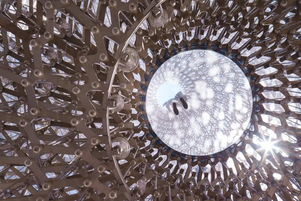 This Sculpture Is Controlled by Live Honeybees
