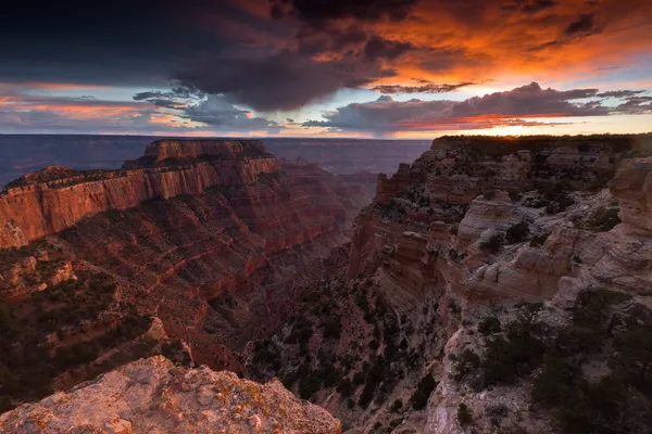 Clearing storm allowed just light to turn what had been an overcast day into a dramatically beautiful sunset at Cape Royal on the north rim of the Grand Canyon.  Canon 1Ds MkIII with Canon 16-35mm f/2 thumbnail