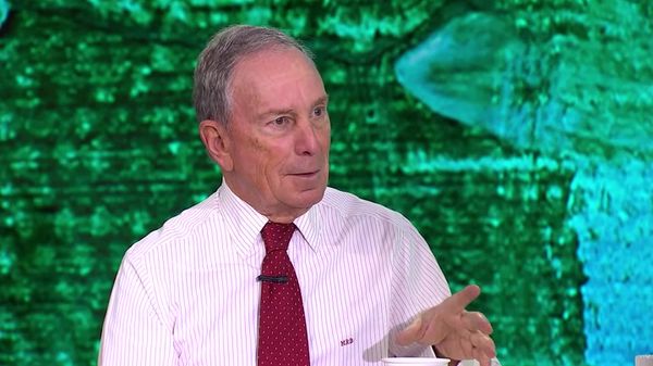 Preview thumbnail for Smithsonian Secretary David Skorton Talks With Michael Bloomberg About Climate Change