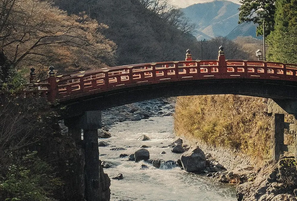 Shinkyo Bridge - desktop