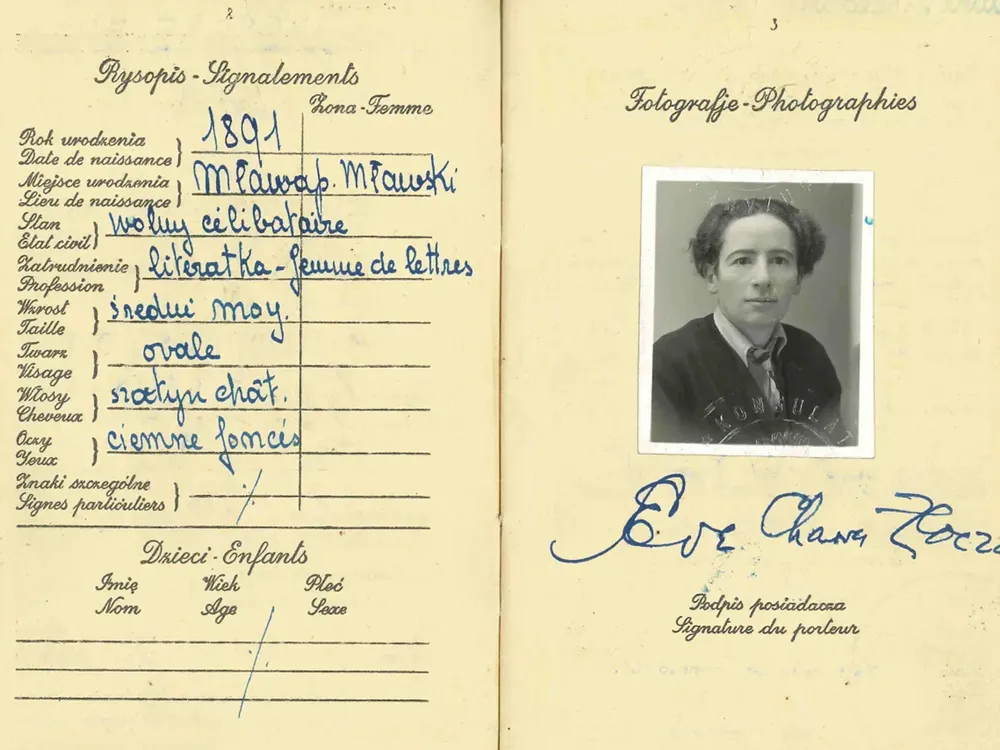 Pages from Eve Adams' passport
