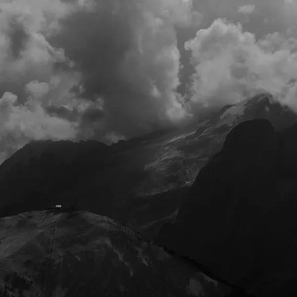 A shed on top of the Dolomites thumbnail