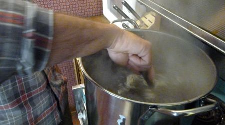 Boiling the wort