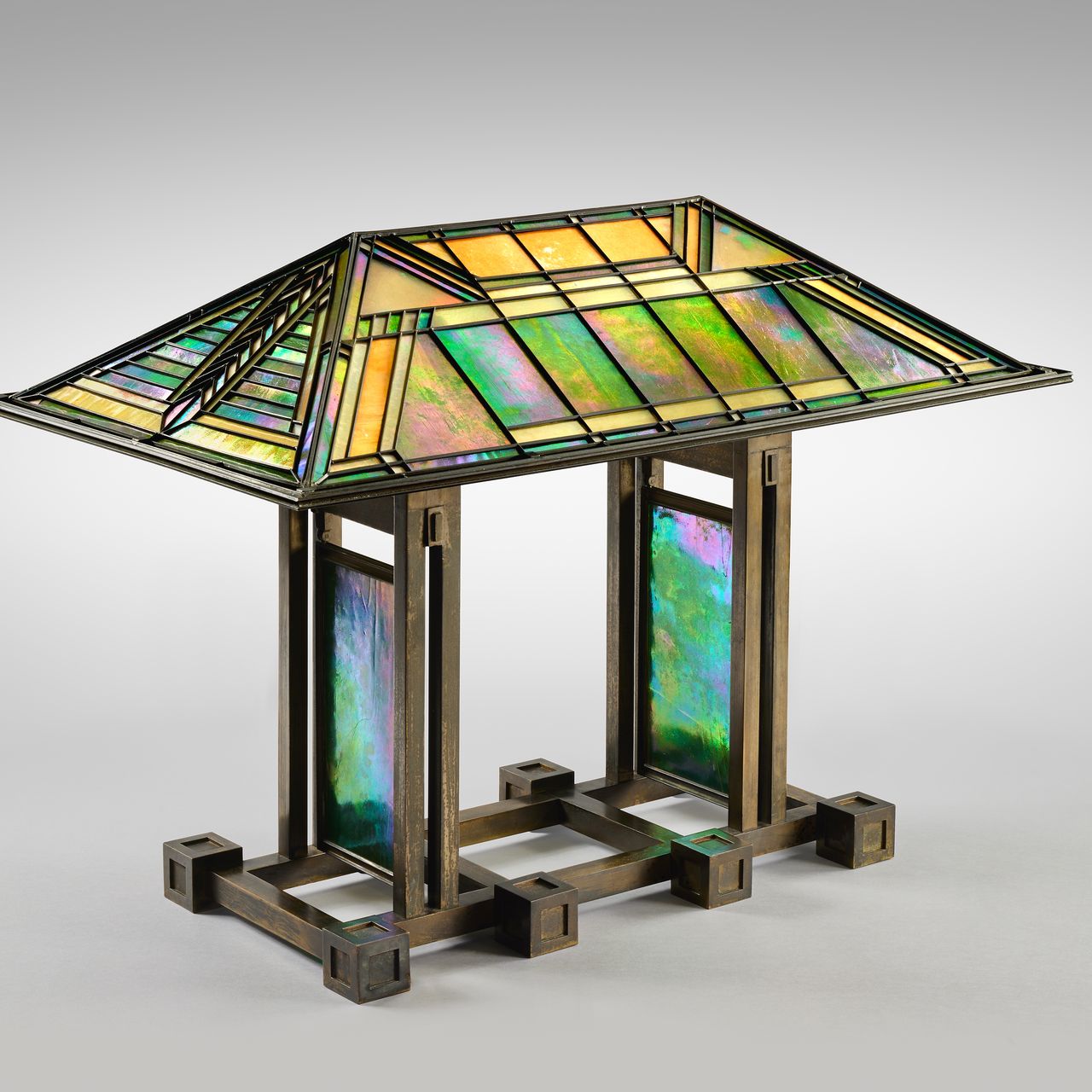 【高知インター店】 This Lamp Just Became the Most Expensive Object Designed by 小物入れ