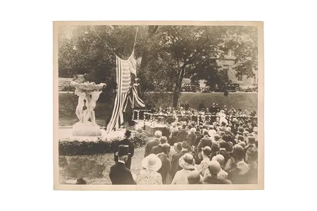 Photograph of the dedication of Friendship Fountain at McGill University, 1931 May 29 / unidentified photographer. Gertrude Vanderbilt Whitney papers, 1851-1975, bulk 1888-1942. Archives of American Art, Smithsonian Institution.