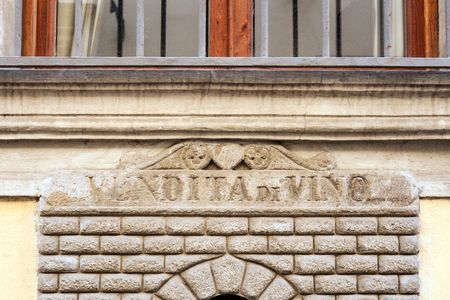 A "wine window" in Florence 