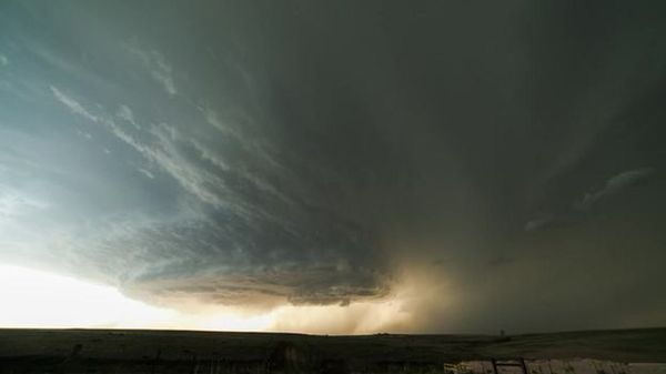 Preview thumbnail for Massive Supercell In North Texas