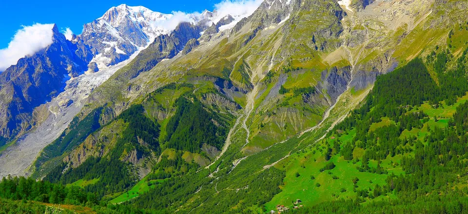  Val Ferret, valley connecting Italy and Switzerland 