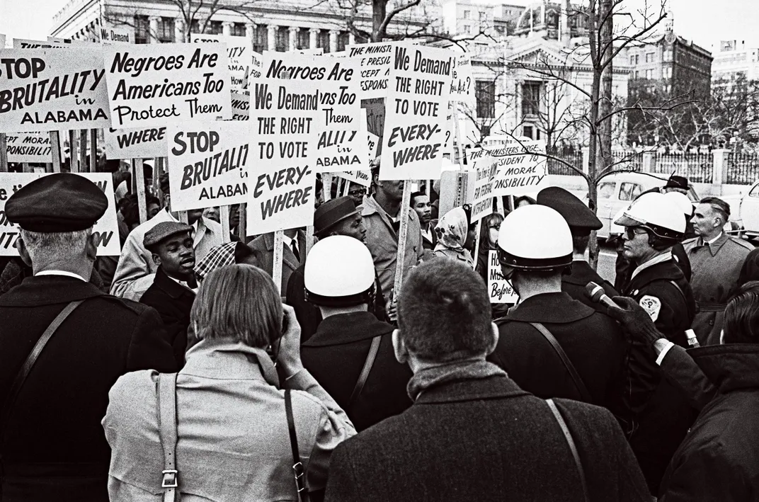 protesters at the White House