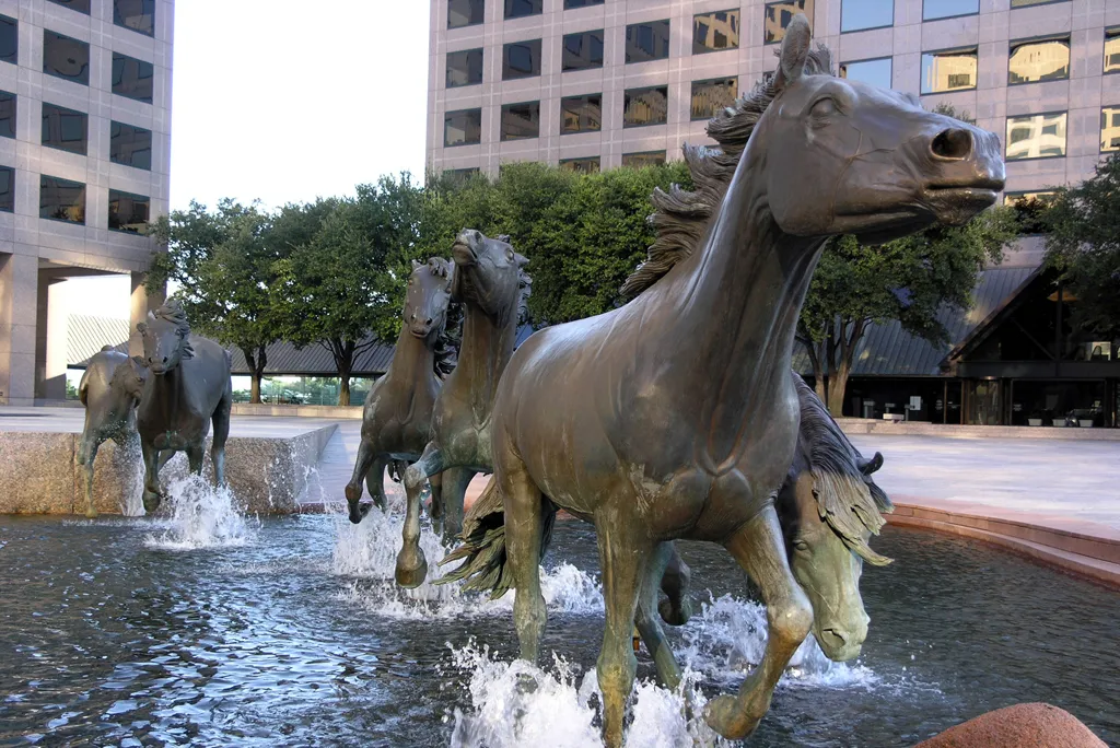 The Mustangs of Las Colinas in Texas. | Smithsonian Photo Contest ...