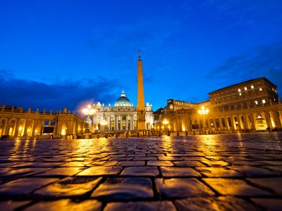 Say "arrivederci" to softly lit Roman streets and "ciao" to a well-illuminated night. 