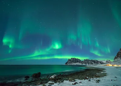 northern-lights-by-private-jet