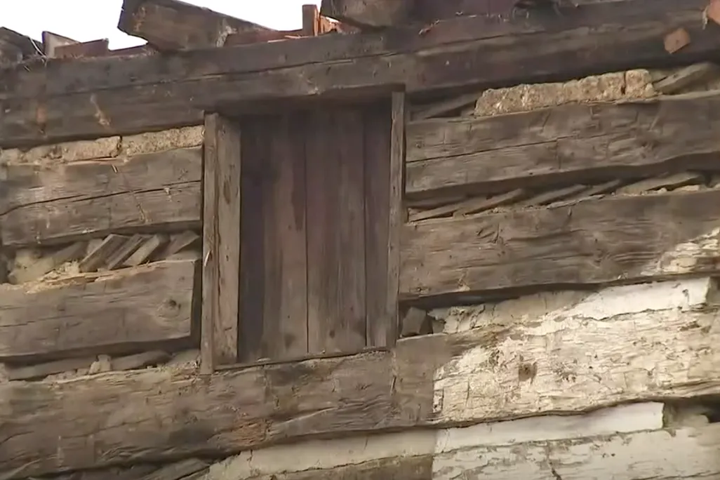 Washingtonville log cabin