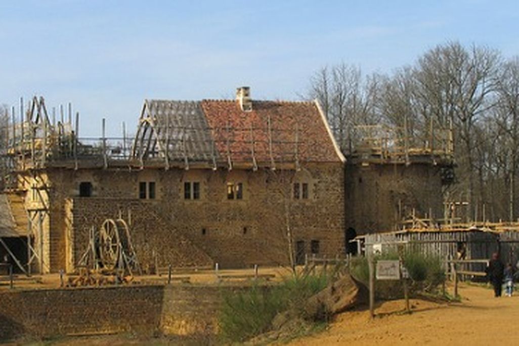 20120521013035Guedelon-photo.jpg