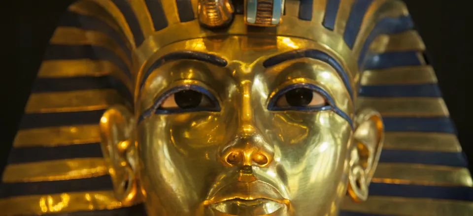  Funerary mask of Tutankhamen, Cairo's Museum of Egyptian Antiquities 