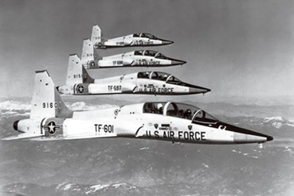 rocket-388-sept05.jpg