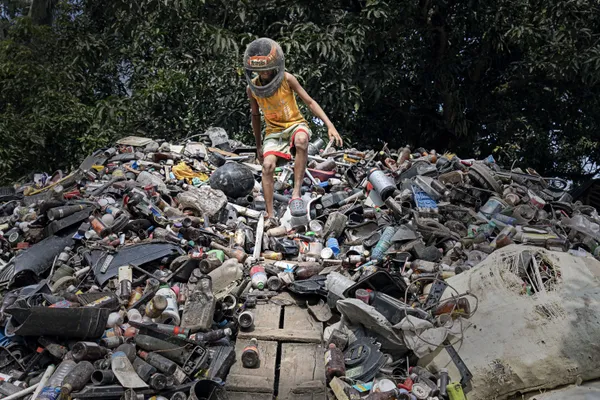 Coming to other planet thumbnail