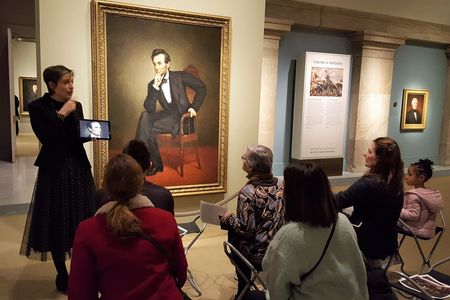 Alba Campo Rosillo giving a gallery talk 