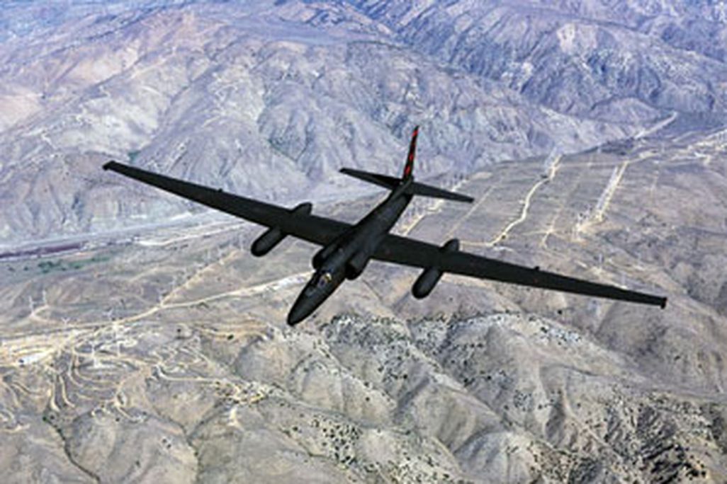 u2-388-mar05.jpg