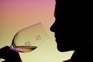 20110520102413drinkwine-300x199.jpg