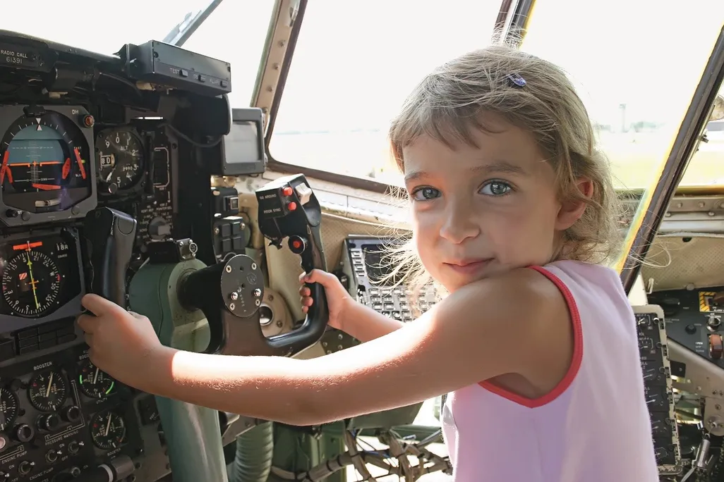 The authors daughter, spellbound by a Hercules C-130