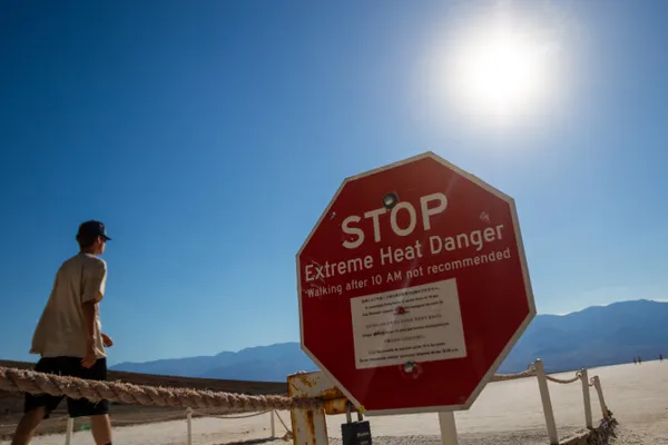 Sun beating down on Badwater in Death valley thumbnail