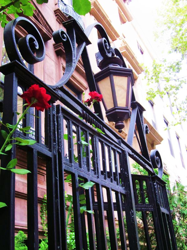 Brownstone and fencing in Jersey City, New Jersey thumbnail