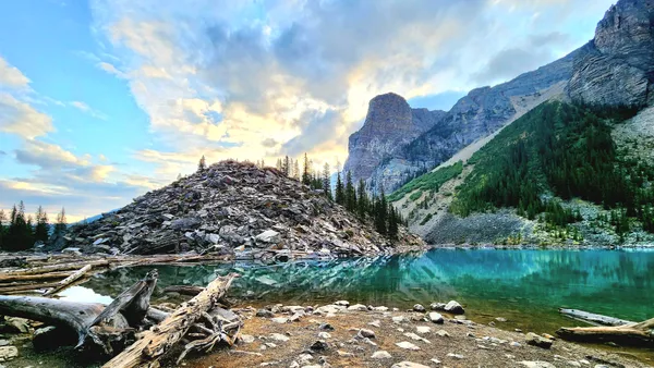 Moraine Lake Rockpile thumbnail