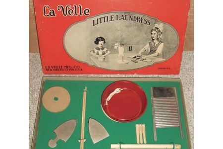 The "Little Laundress" was manufactured by a sister company to the one that invented the Erector Set.