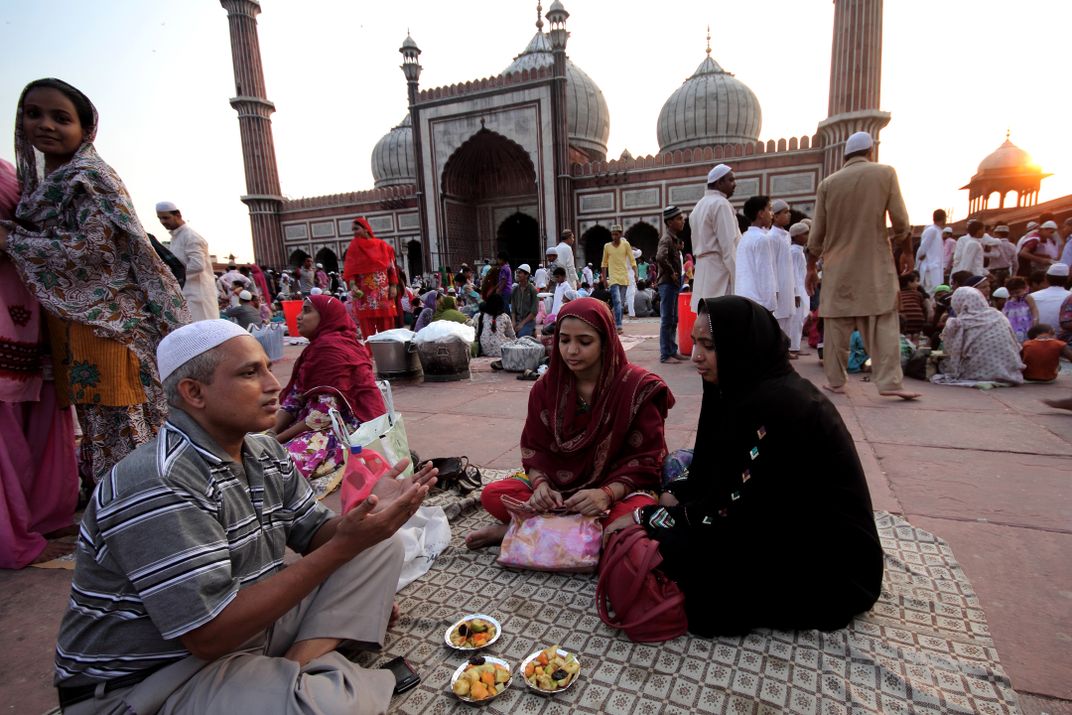 Iftar Breaking Fast Of Ramadan Time Smithsonian Photo Contest Smithsonian Magazine