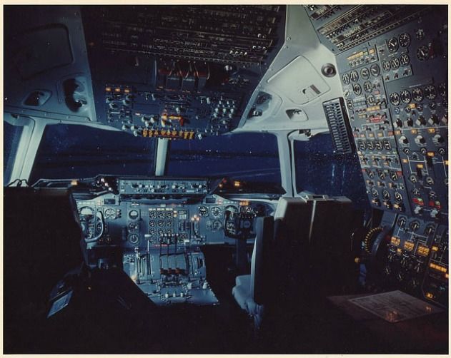 20120829_cockpit_main.jpg