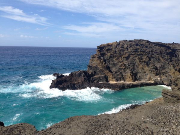 Oahu rock outcropping thumbnail