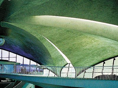 The TWA terminal was the architectural high point at Kennedy airport — and dream city for young aircrew.