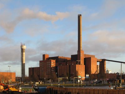 The Hanasaari B power plant was commissioned in 1974 as a coal-fired power plant. 