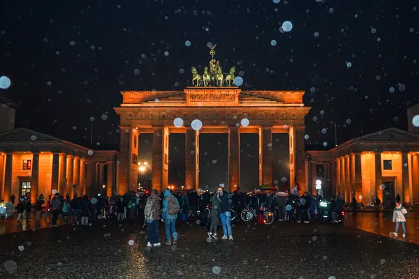 The Brandenburg Gate through the Raindrops thumbnail