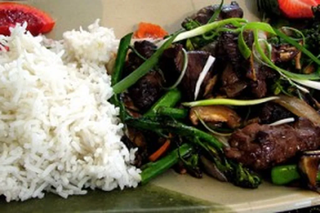 20110520090215hunan-beef-courtesy-sergeant-killjoy-400x192.jpg