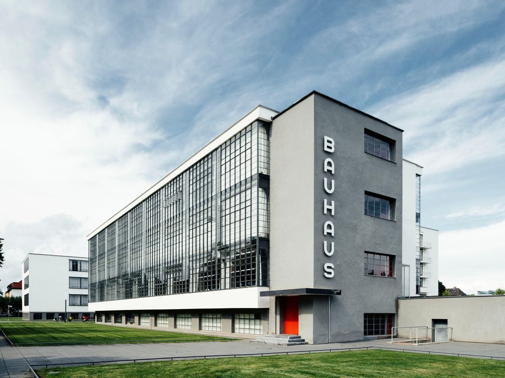 Dessau_Bauhausgebaeude_T.Franzen_7380.jpg