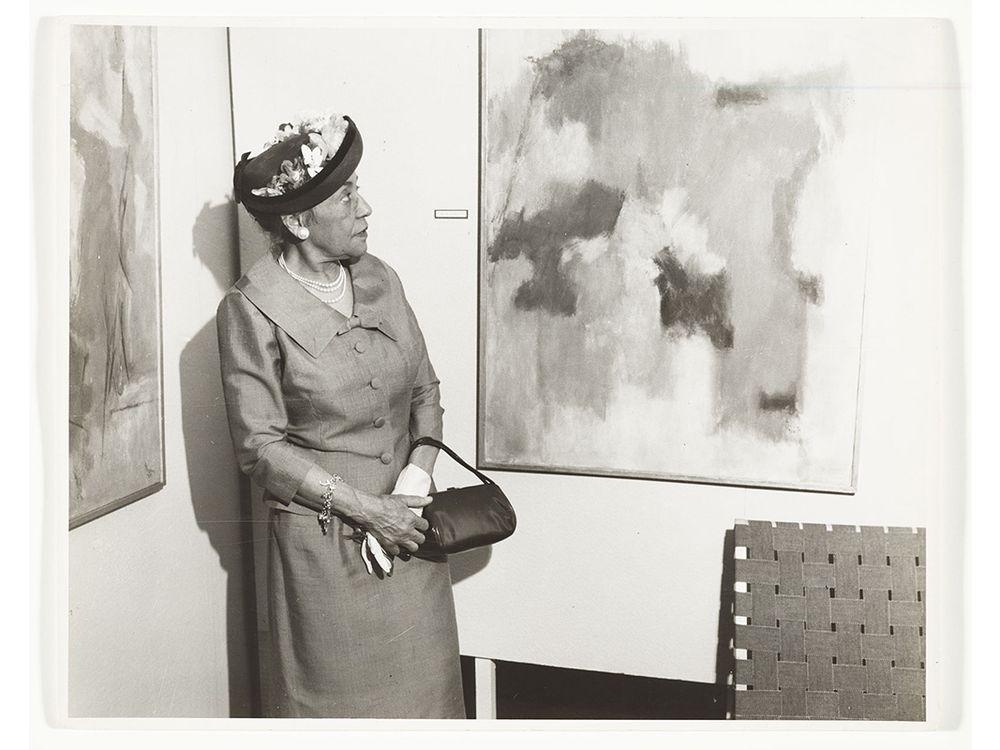 Alma Thomas, ca. 1958 / unidentified photographer. Alma Thomas papers, 1894-2000, bulk 1936-1982. Archives of American Art, Smithsonian Institution.