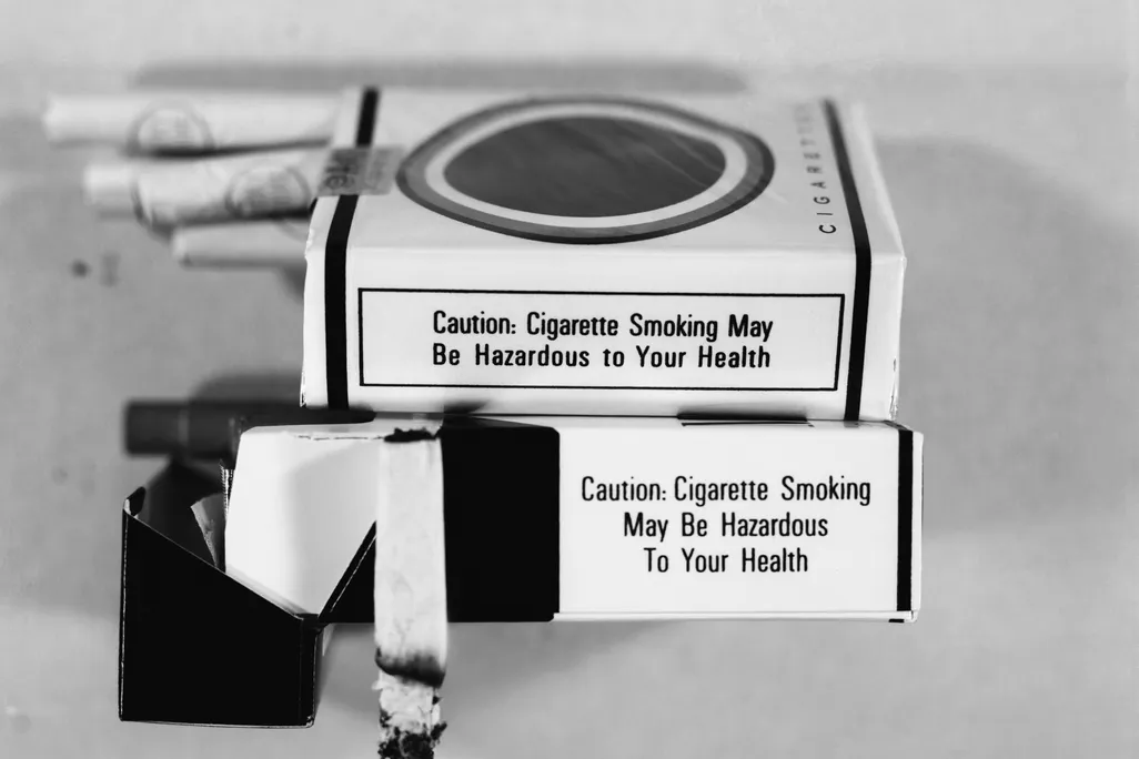 Warning labels on cigarette packages