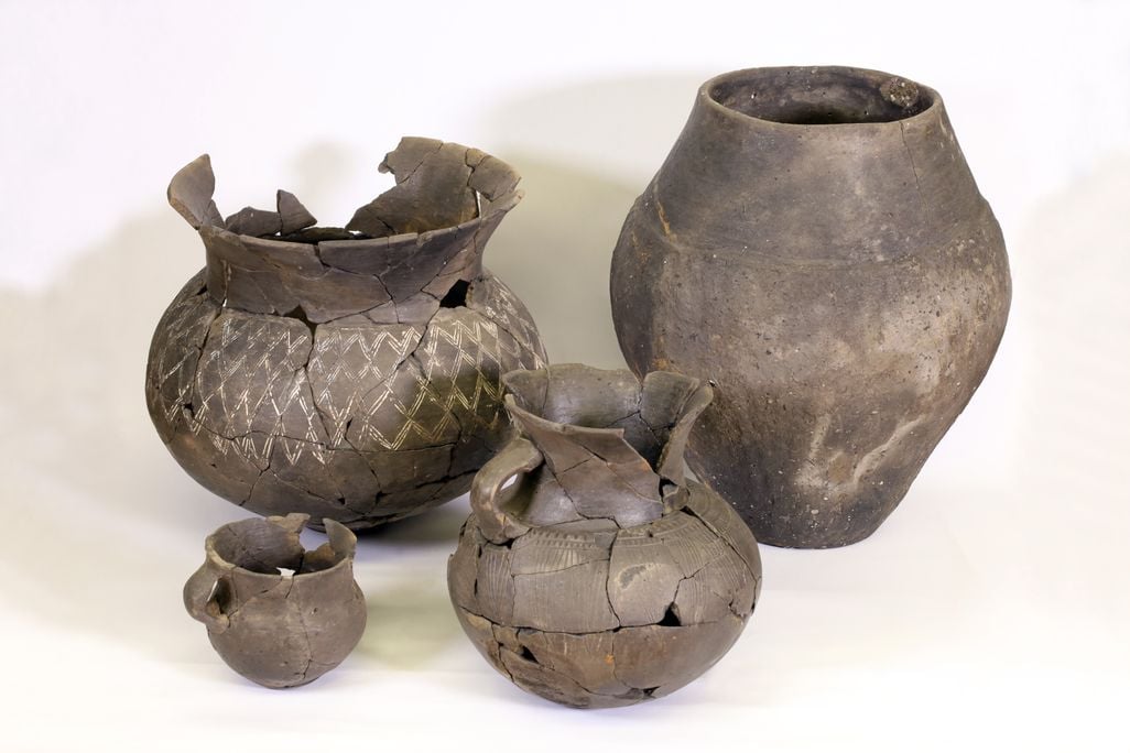 Grouping of ceramics