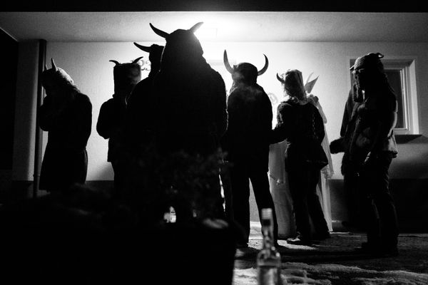 A visit by the Krampusse thumbnail