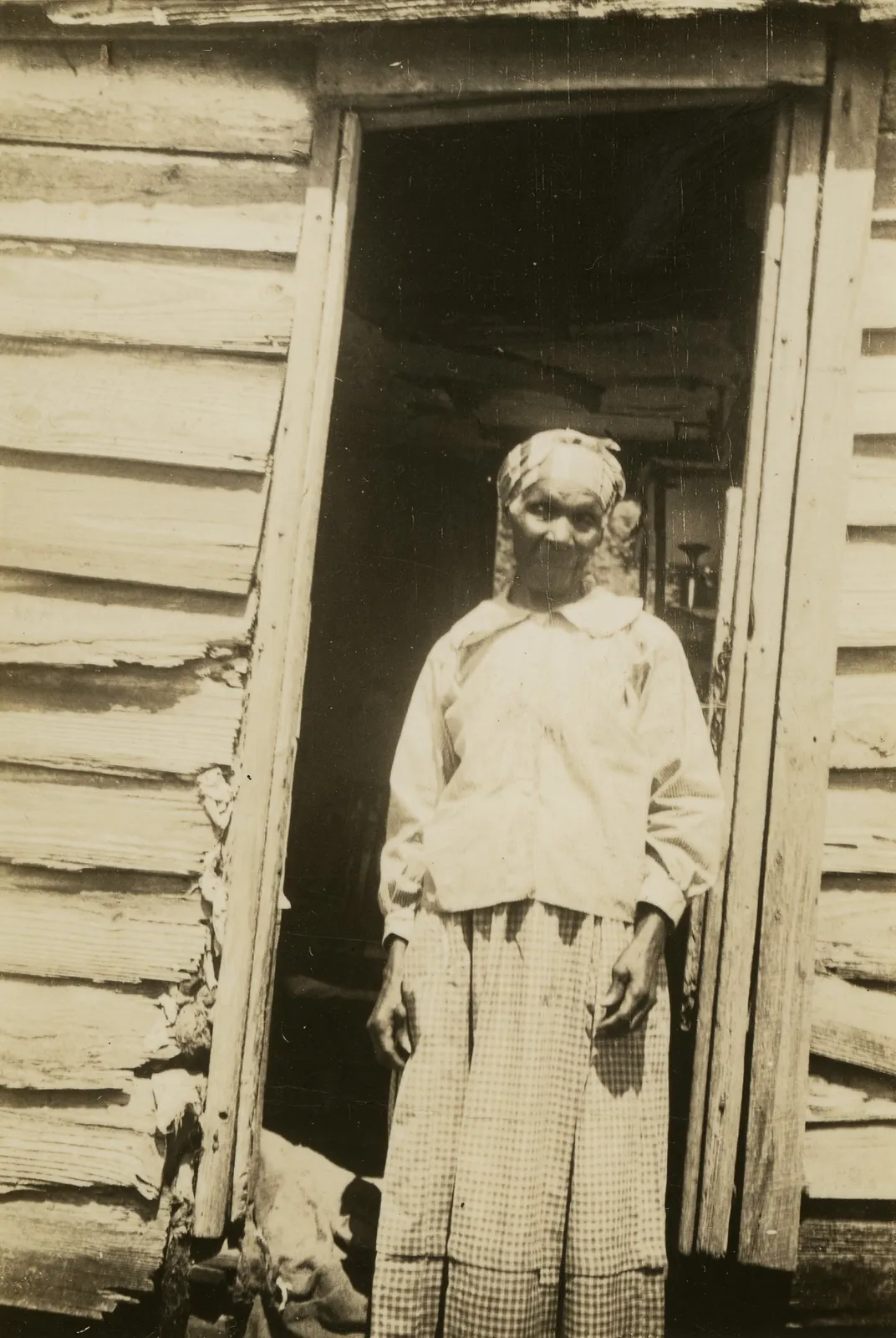 Lizzie Grant, a Gullah Geechee woman photographed by Turner in the early 1930s