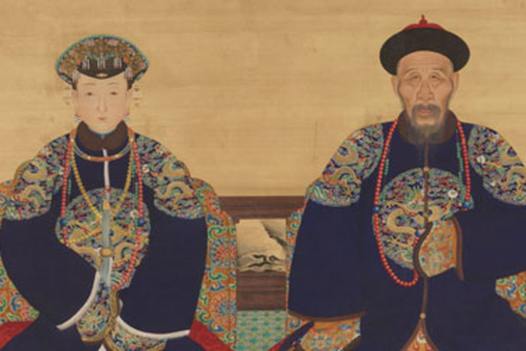 A hanging scroll painting depicts Yinti, Prince Xun (1688-1755) and his wife.