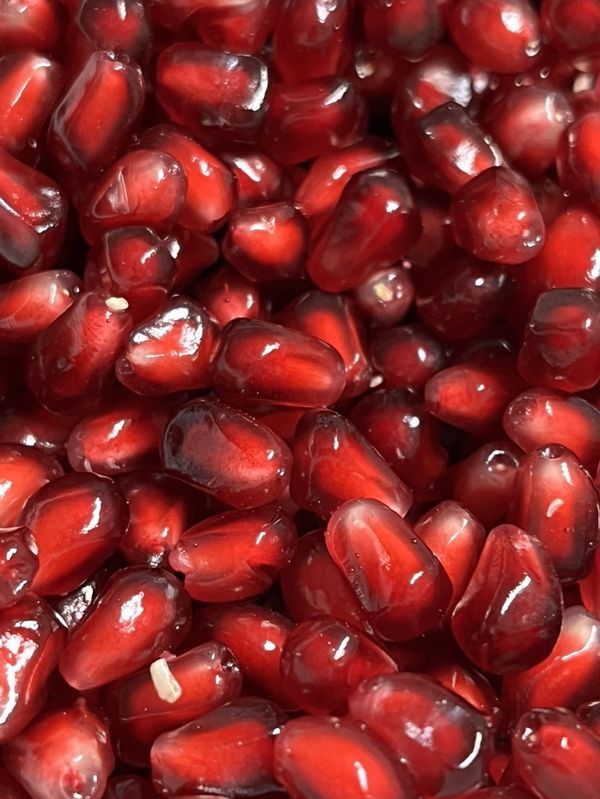 Pomegranate seeds thumbnail