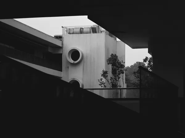 Geometric Contrast thumbnail