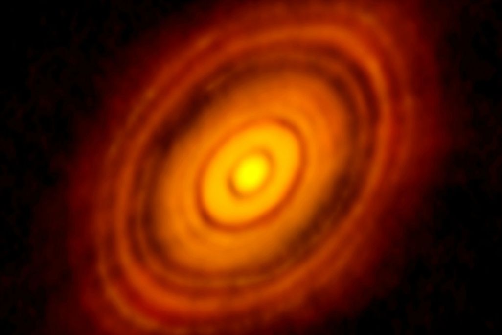 HLTau_nrao_crop.jpg