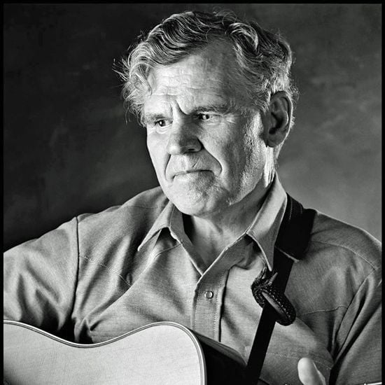 Doc Watson backstage at McCabe’s Guitar Shop, Santa Monica, Ca. 1986. Photo by Peter Figen.