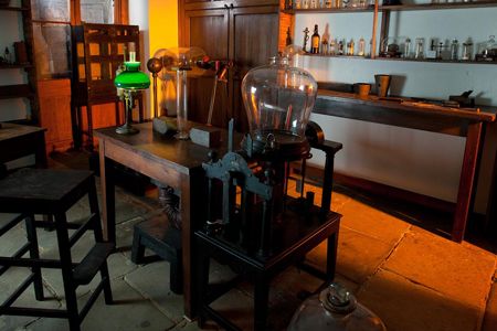 Michael Faraday's book binding shop. (Courtesy of the Royal Institution of Great Britain.)